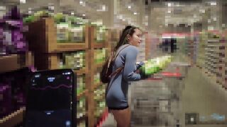 Remote vibe teasing walk! Pussy juice gushing, creampie climax