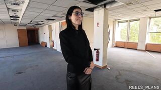Real Estate Agent Cheats on Her Boyfriend, Gets Anal Fucked During Visit by Fake Clients !!!