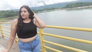 girl is abandoned by her boyfriend has sex with the delivery