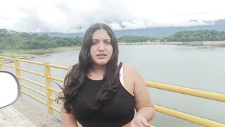 girl is abandoned by her boyfriend has sex with the delivery