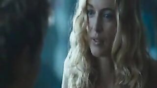 Heather Graham and Jaime Winstone 