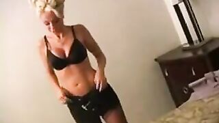 Lesbian at the office 1 of 4 D10