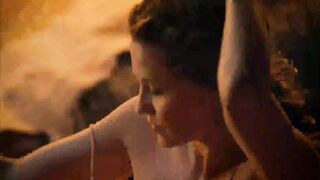 Spartacus: Lucy Lawless and Jaime Murray 02 