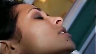 Brazilian & Lesbians: Luana & Livia