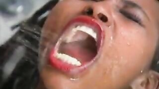 Lesbian Fetish Piss party 1