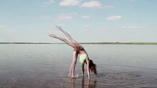 Shower For Two - Viola, Zafira