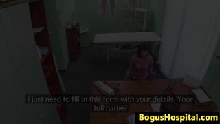 Les nurse fingering real patient before oral