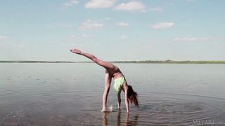 Dirty Weekend - Naomi Nevena, Violette Pink