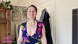 Stepsister teased me in to getting hard for her at the family get together
