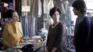 Milf is getting her hairy pussy massively fucked