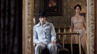 Milf is getting her hairy pussy massively fucked