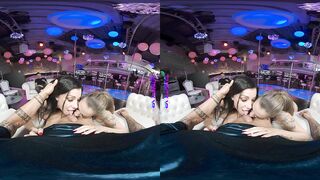 PURITYVR Italians do it better with Marika and Priscilla