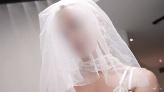 I covered with sperm my friend's bride before their wedding