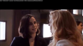 Heida Reed - lesbian scene in Stella Blomkvist s01e04