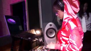 silky satin lesbians1