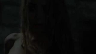 Facesitting babe squirts on dykes face 