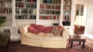 2 passionate girls on a sofa