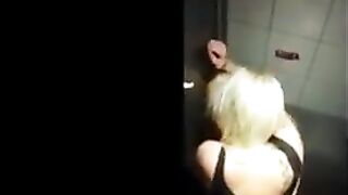 sisters in toilet discoteque 