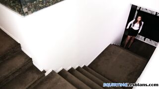 Trimmed lesbo squirting while orally licked