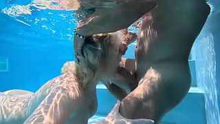 UNDERWATER FUCK GOLDEN SHOWER FACIAL for AUSTRALIAN CHICK