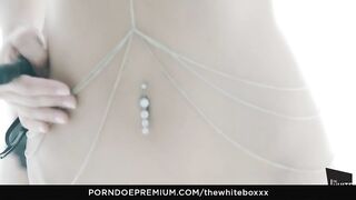 THE WHITE BOXXX - Caprice rubs pussy for submissive babe