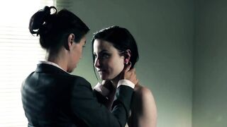 Border control Officer seduced by Slutty Girl 