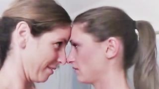 Lesbian Kissing