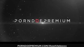 THE WHITE BOXXX - Erotic lesbian 69 and pussy licking