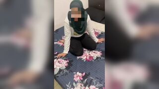 Malay Girl Performs At Hotel With Boyfriend