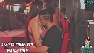 Victoria Camargo moaning and having a nice squirting