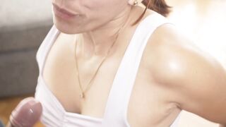 me COJO al novio de mi mejor amiga mientras ella me epia y termino con la cara llena de leche