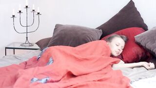 lesbian pussy licking and fingering