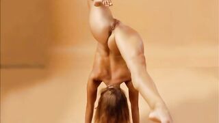 YOGA NUDE