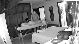 I DECIDED TO HAVE A REAL MASSAGE AT HOME AND THE MASSAGE THERAPIST WAS VERY PROFESSIONAL UNTIL I ASKED HIM TO PUT A PLUG IN MY ASS AND ENDED UP FUCKING ME NAKED