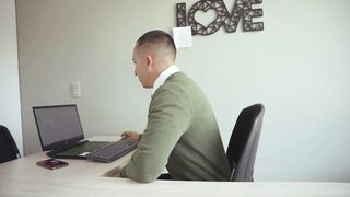 I seduce my boss to get a new job by giving him a great fuck in the office.