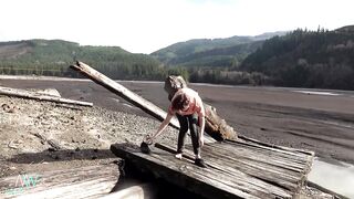 Girlfriend Experience in cabin & outdoors.