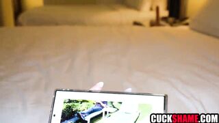 Cuckold husband watching wife fucking stranger's bbc