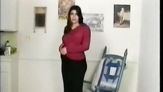 Pregnant Talia gets lesbian