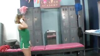 DIRTY CHEERLEADERS AND HER NEW STRAPON