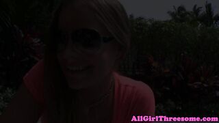 Curvy lesbo finger banged during foursome 