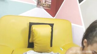 DAMN... THIS HUGE COCK IS INCREDIBLE!