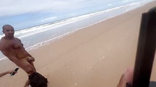 I went to the in nature's garb beach in Bahia to give it to the sweethearts.