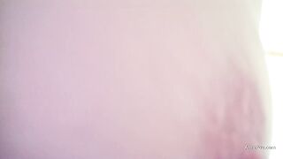 Filming a pale redhead giving me the ideal oral