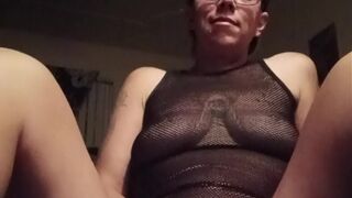 mother I'd like to fuck alone, satisfies juicy twat solo