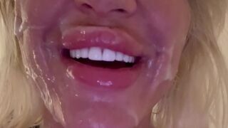 Eating sperme all day