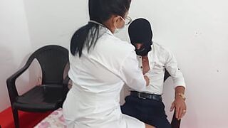 Doctora mujer cachonda se folla a su paciente en el hospital. sus tetas rebotan follando. EL MOVIE COMPLETO ESTA EN PREMIUM