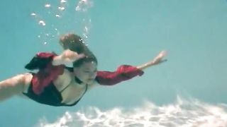 Underwater Lesbians Erotica