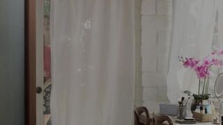 Chanel Preston and Giselle Palmer munching their pussies