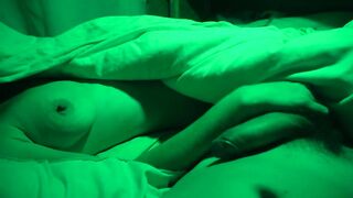 Tu va jouir de plaisir en regardant cette salope francaise se faire baiser la chatte