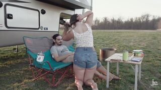 Would u go camping with us? Quick outdoor screw PAWG creampie